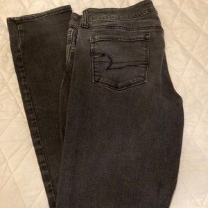 LAST CHANCE~AEO Super Stretch Black Jeans